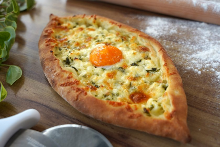Khachapuri